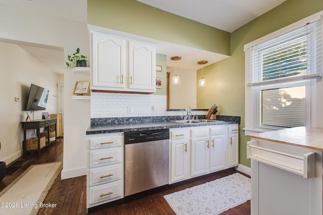 3034 University Rd, Louisville, KY 40206
