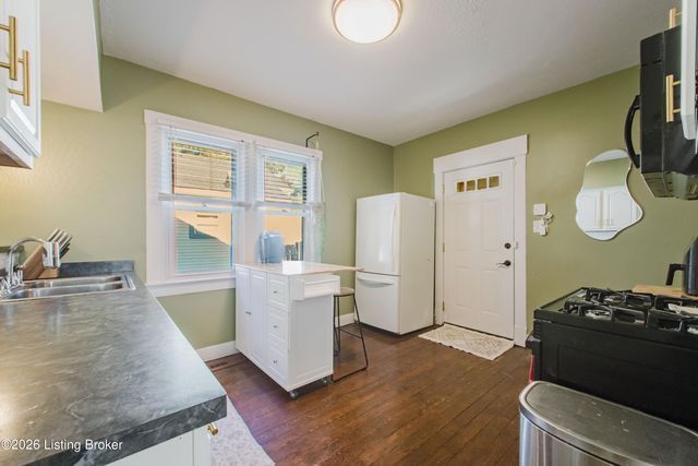 3034 University Rd, Louisville, KY 40206