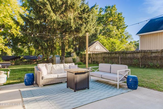3034 University Rd, Louisville, KY 40206