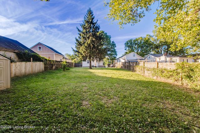 3034 University Rd, Louisville, KY 40206