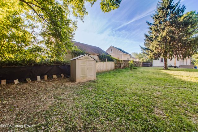 3034 University Rd, Louisville, KY 40206