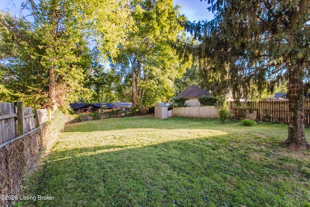 3034 University Rd, Louisville, KY 40206