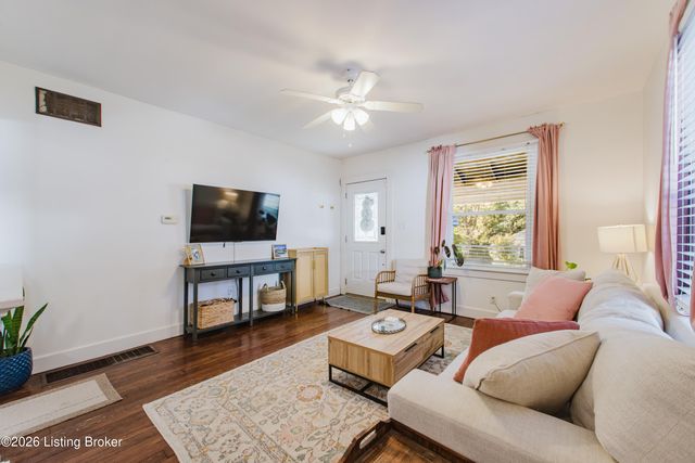 3034 University Rd, Louisville, KY 40206
