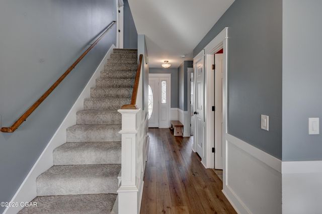 306 Lakeview Lane, Carl Junction, MO 64834