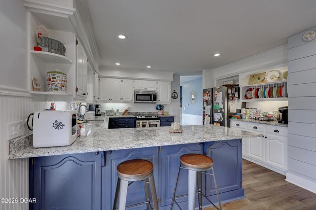 306 Lakeview Lane, Carl Junction, MO 64834