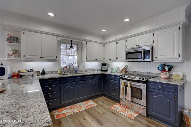 306 Lakeview Lane, Carl Junction, MO 64834