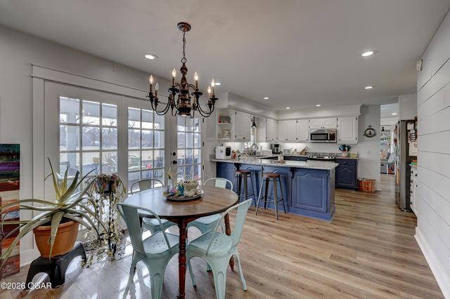 306 Lakeview Lane, Carl Junction, MO 64834