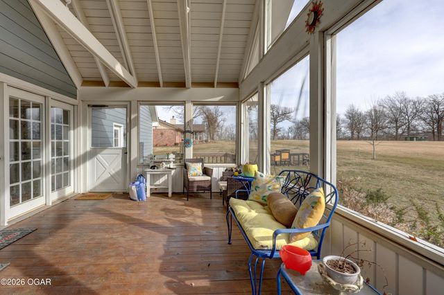306 Lakeview Lane, Carl Junction, MO 64834