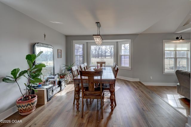 306 Lakeview Lane, Carl Junction, MO 64834