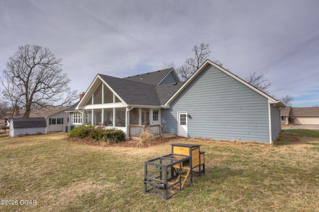 306 Lakeview Lane, Carl Junction, MO 64834