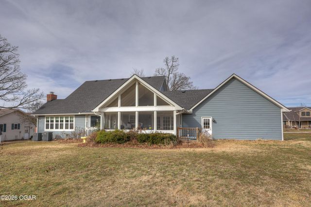 306 Lakeview Lane, Carl Junction, MO 64834