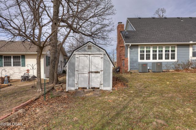 306 Lakeview Lane, Carl Junction, MO 64834