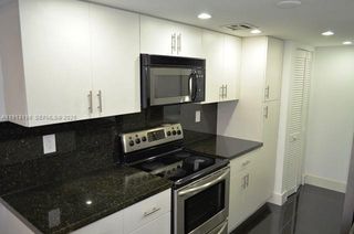 290 174th Street M10, Sunny Isles Beach, FL 33160
