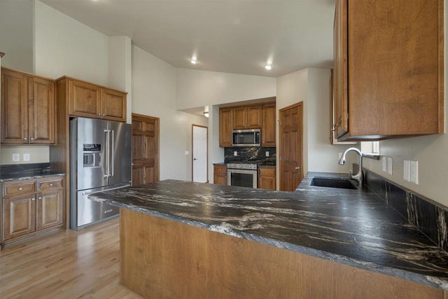 2352 OAK RIDGE CIRCLE, De Pere, WI 54115