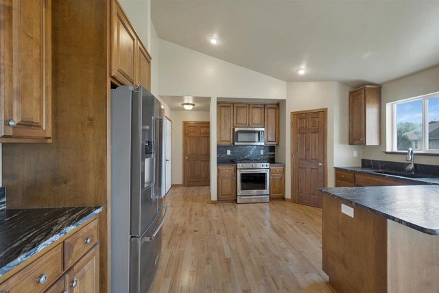 2352 OAK RIDGE CIRCLE, De Pere, WI 54115