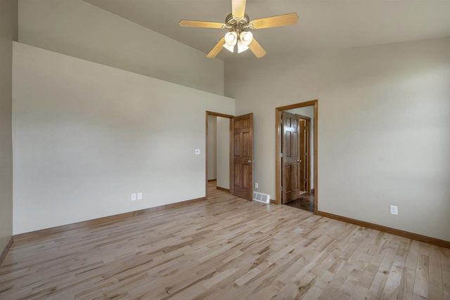 2352 OAK RIDGE CIRCLE, De Pere, WI 54115