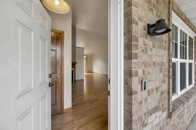 2352 OAK RIDGE CIRCLE, De Pere, WI 54115