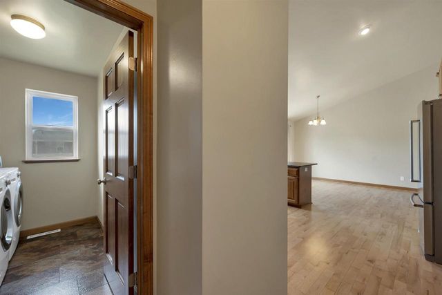 2352 OAK RIDGE CIRCLE, De Pere, WI 54115