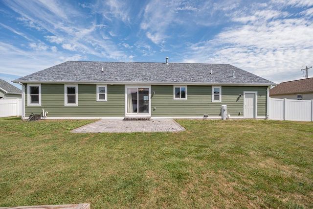 2352 OAK RIDGE CIRCLE, De Pere, WI 54115