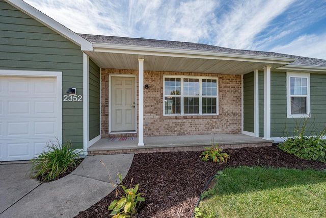 2352 OAK RIDGE CIRCLE, De Pere, WI 54115