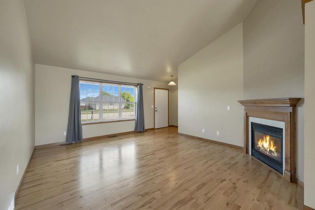 2352 OAK RIDGE CIRCLE, De Pere, WI 54115