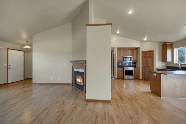 2352 OAK RIDGE CIRCLE, De Pere, WI 54115