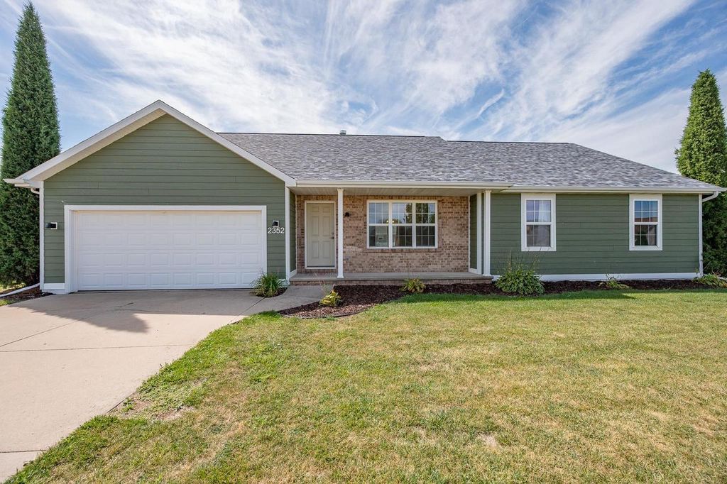 2352 OAK RIDGE CIRCLE, De Pere, WI 54115