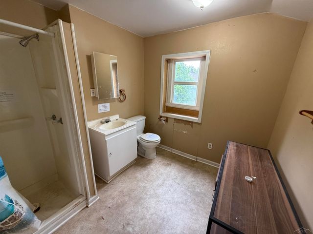 123 N Clark Street, Chesaning, MI 48616