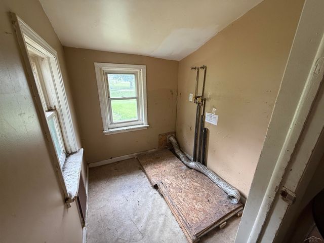 123 N Clark Street, Chesaning, MI 48616