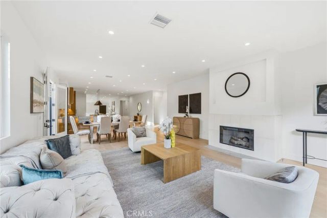 5110 Orange, Los Angeles, CA 90008