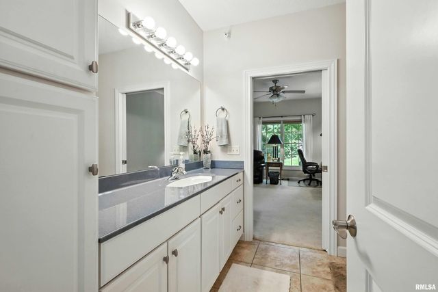 1227 E KIMBERLY Road, Bettendorf, IA 52722