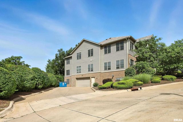 1227 E KIMBERLY Road, Bettendorf, IA 52722