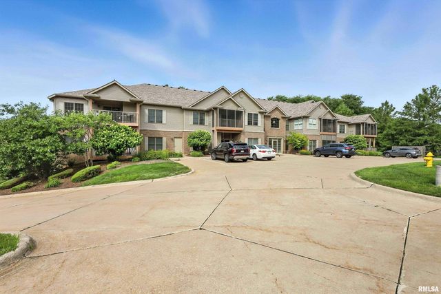 1227 E KIMBERLY Road, Bettendorf, IA 52722