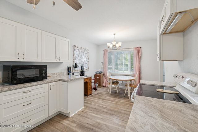 3512 Wyckliffe Parkway, Toledo, OH 43606