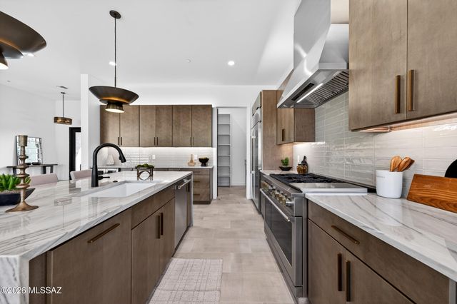 4940 W Dove Nest Place, Marana, AZ 85658