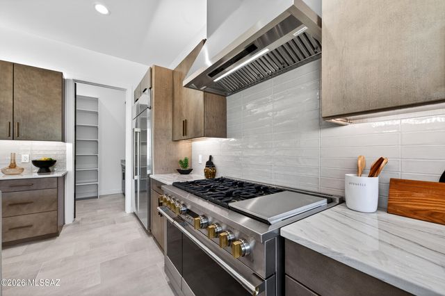 4940 W Dove Nest Place, Marana, AZ 85658