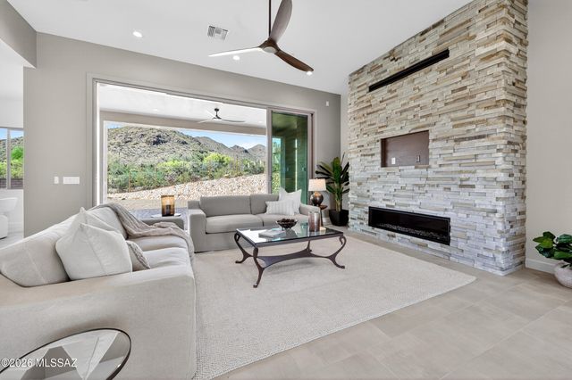 4940 W Dove Nest Place, Marana, AZ 85658