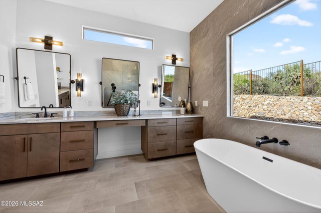 4940 W Dove Nest Place, Marana, AZ 85658