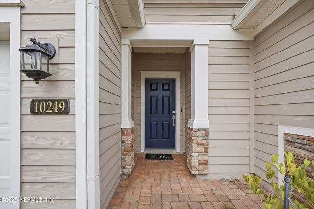 10249 NALA Lane, Jacksonville, FL 32218