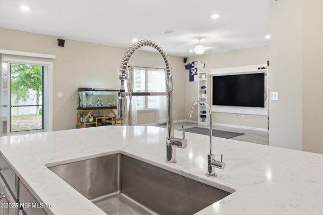 10249 NALA Lane, Jacksonville, FL 32218