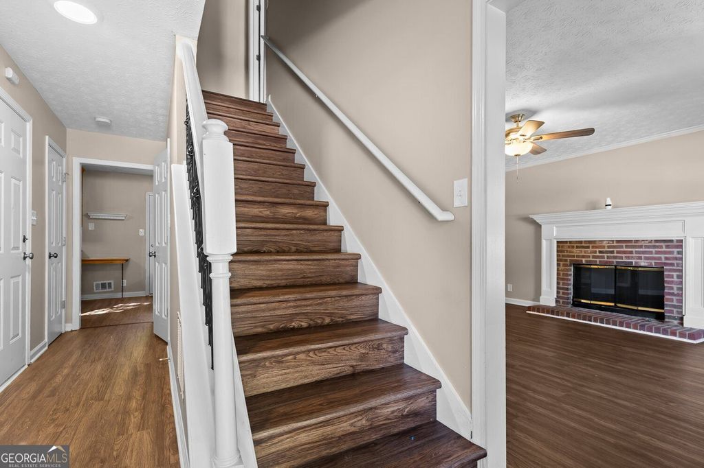 424 Spring Falls Drive, Lawrenceville, GA 30045 — photo 2
