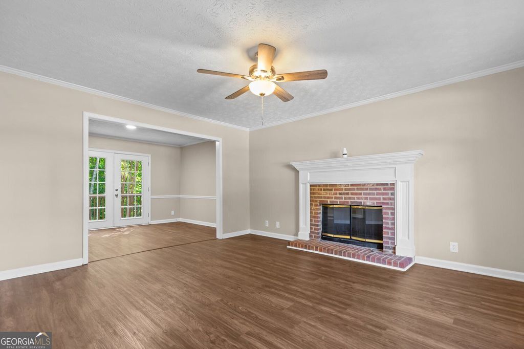 424 Spring Falls Drive, Lawrenceville, GA 30045 — photo 3
