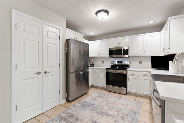 5616 Quail Canyon Drive, Fort Wayne, IN 46835