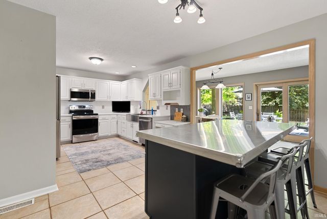 5616 Quail Canyon Drive, Fort Wayne, IN 46835
