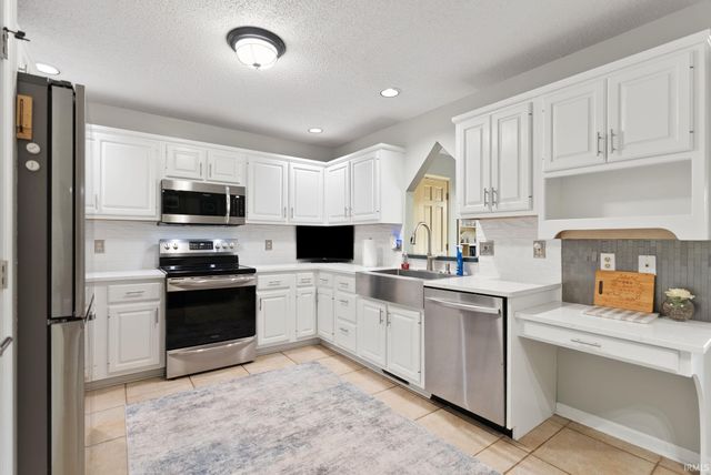 5616 Quail Canyon Drive, Fort Wayne, IN 46835