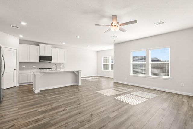 11019 Youngquist Drive, Mont Belvieu, TX 77535