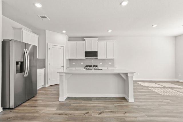 11019 Youngquist Drive, Mont Belvieu, TX 77535