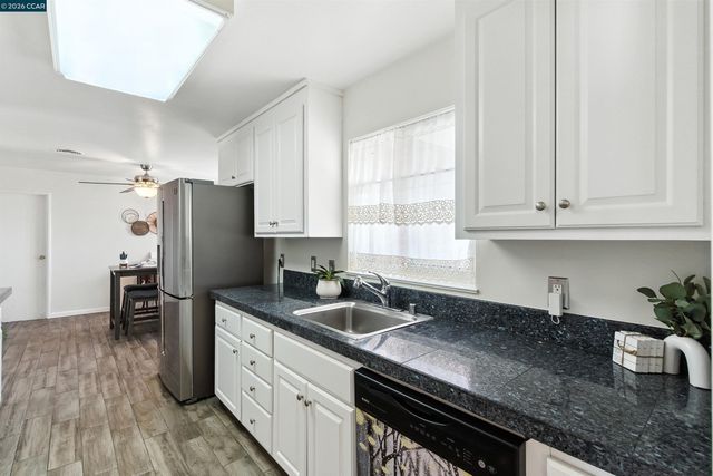 1201 Valle Vista Ave, Vallejo, CA 94589
