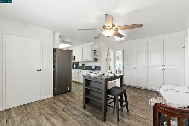 1201 Valle Vista Ave, Vallejo, CA 94589