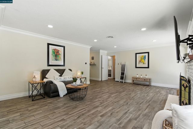 1201 Valle Vista Ave, Vallejo, CA 94589
